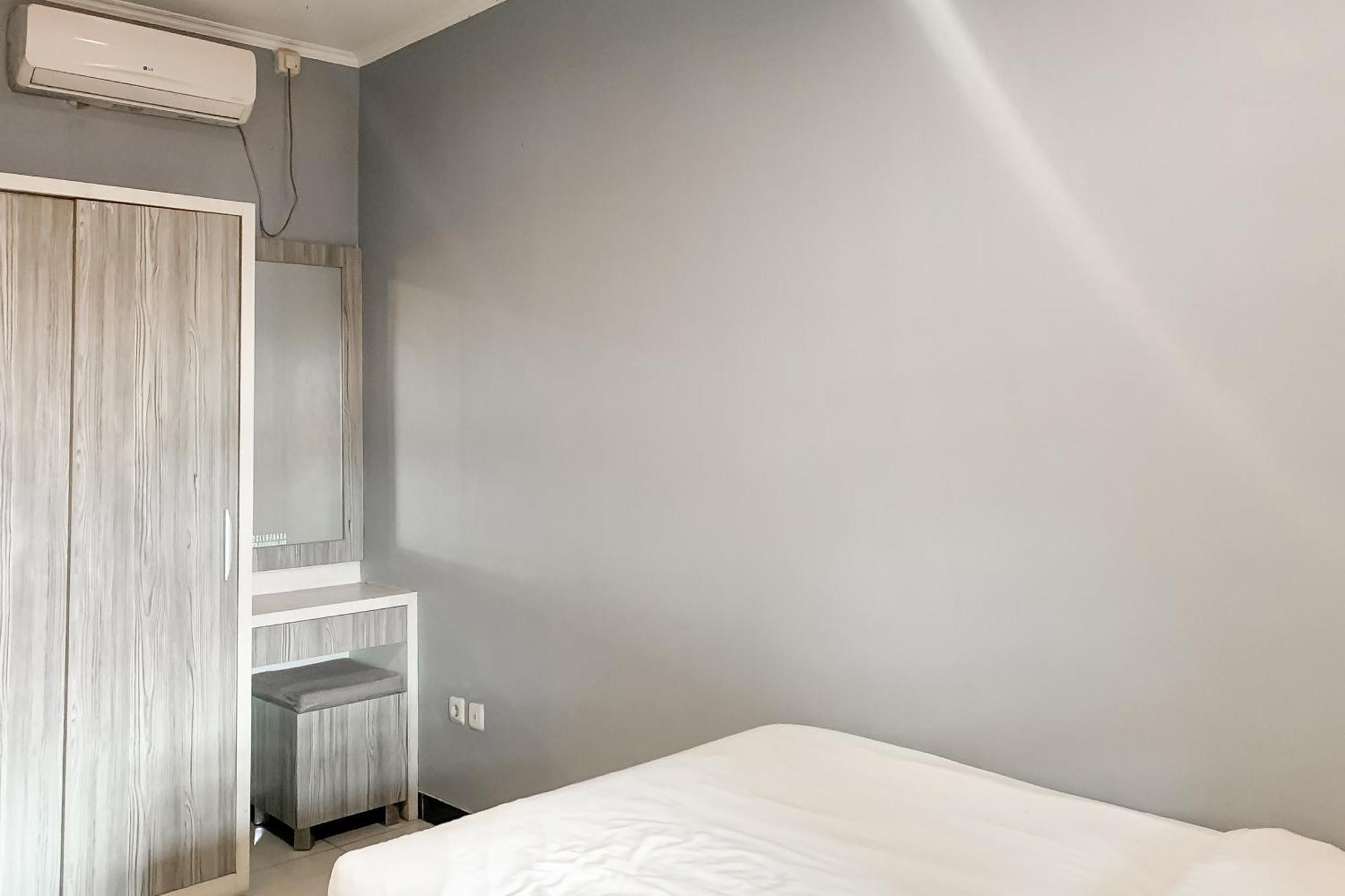 Karins Guesthouse Syariah Redpartner Bandung Luaran gambar