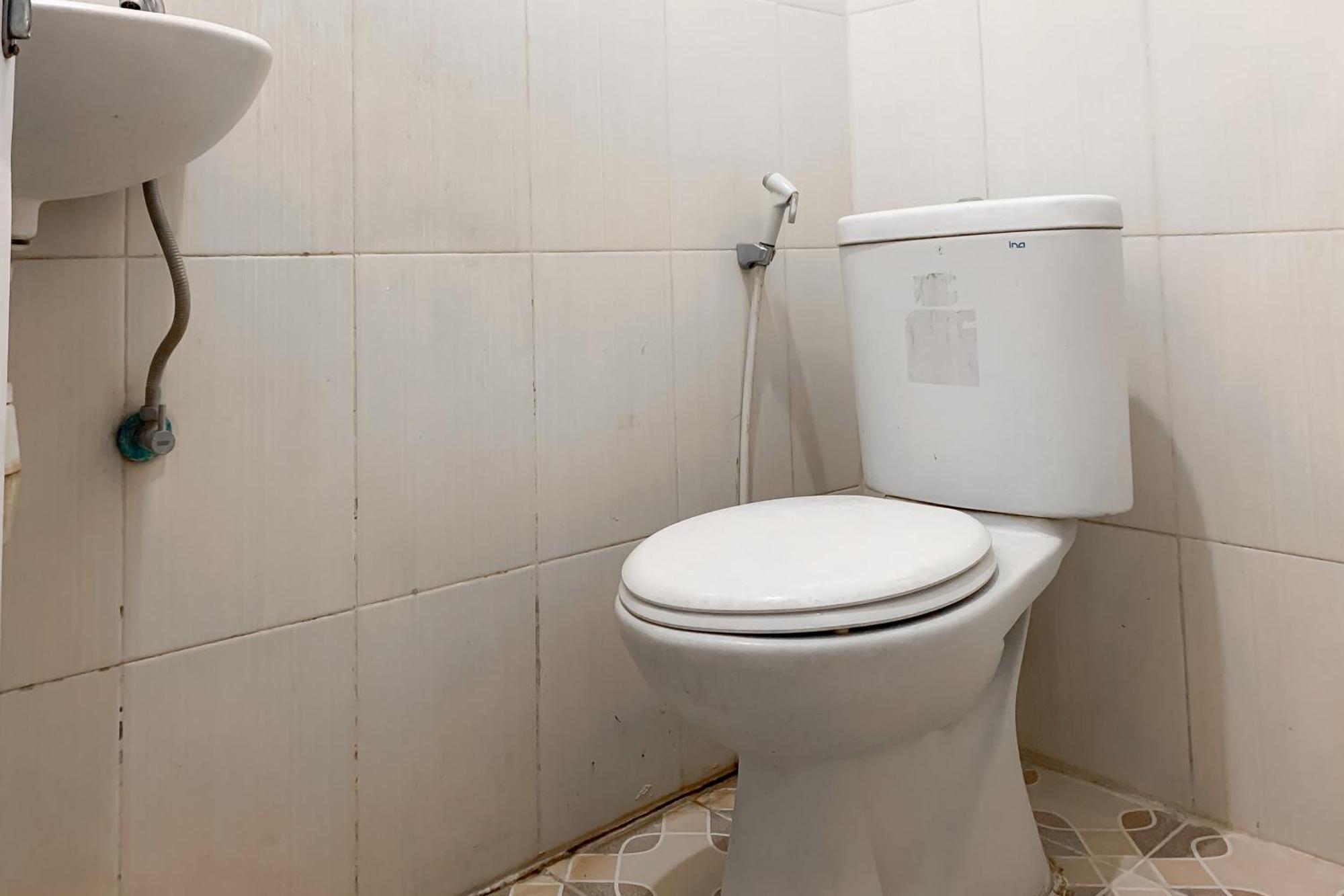 Karins Guesthouse Syariah Redpartner Bandung Luaran gambar