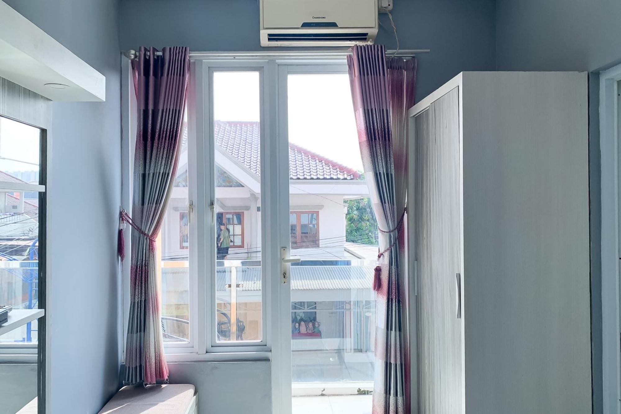Karins Guesthouse Syariah Redpartner Bandung Luaran gambar
